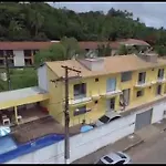 Condomínio Maura